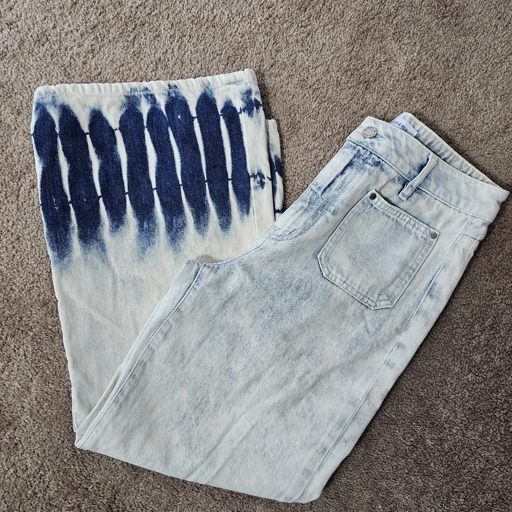 EI8HTDREAMS
WIDE LEG TIE DYE‎ CROP JEANS -BLUE - Picture 5 of 10